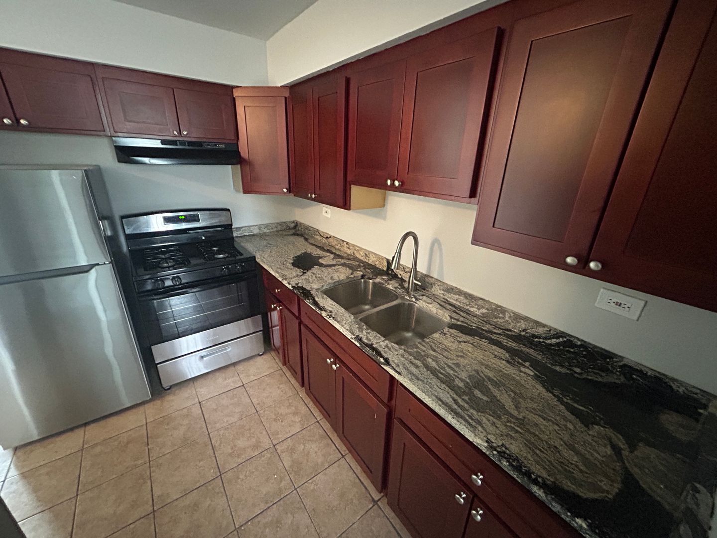 Blue Island Apartment: 13034 Honore Street