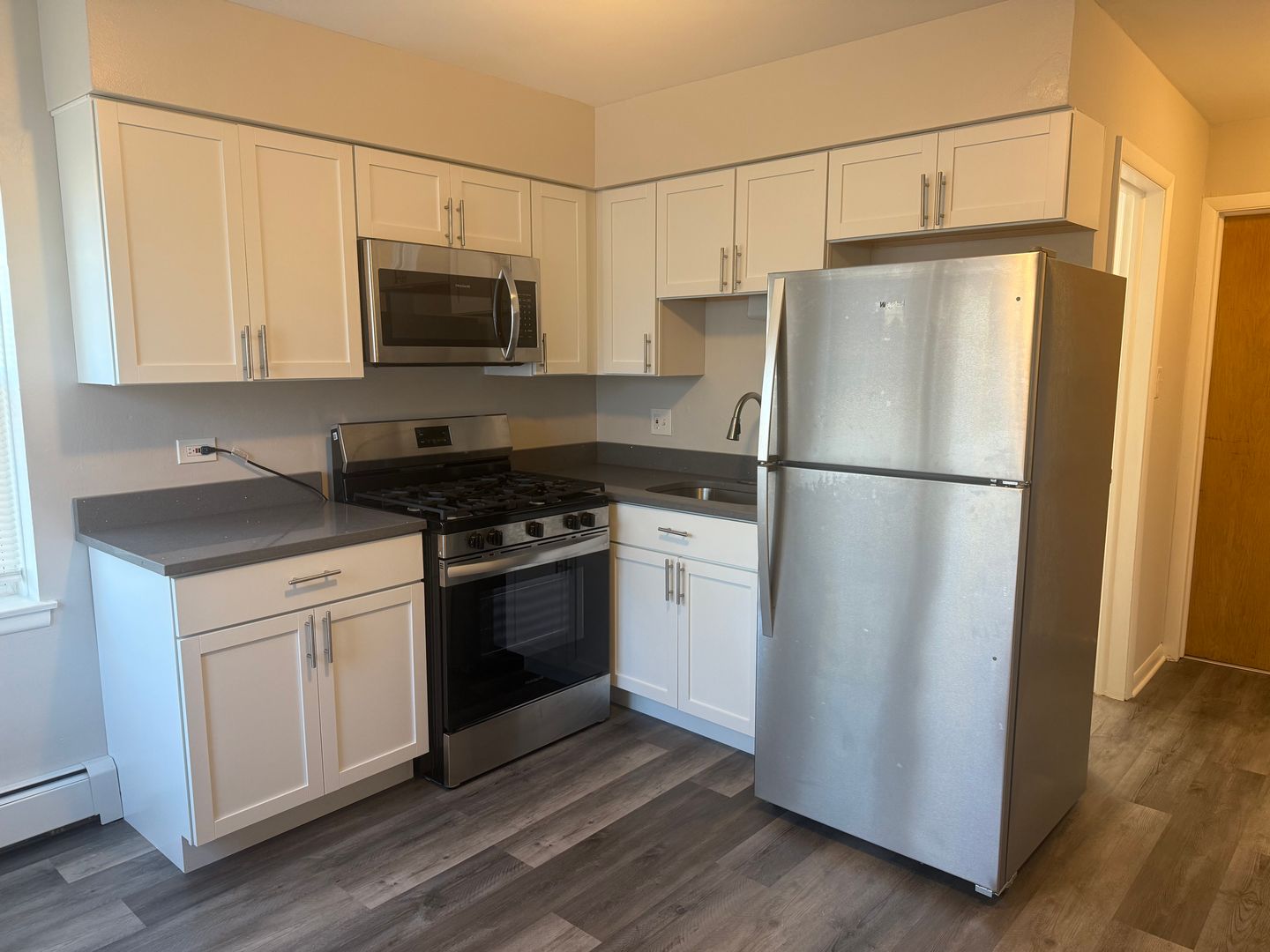 La Grange Apartment: 315 Bluff Avenue