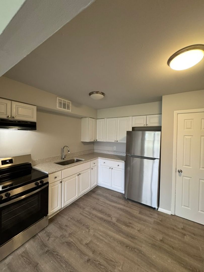 Aurora Apartment: 1601 Reckinger Road