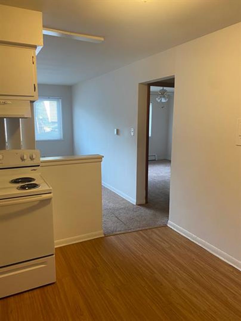 Melrose Park Apartment: 1970 North 18th Avenue
