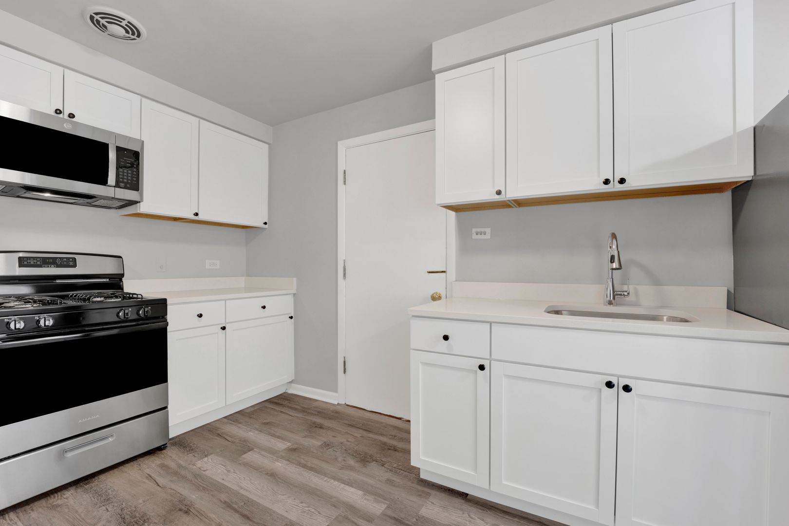 Berwyn Apartment: 7138 Riverside Drive