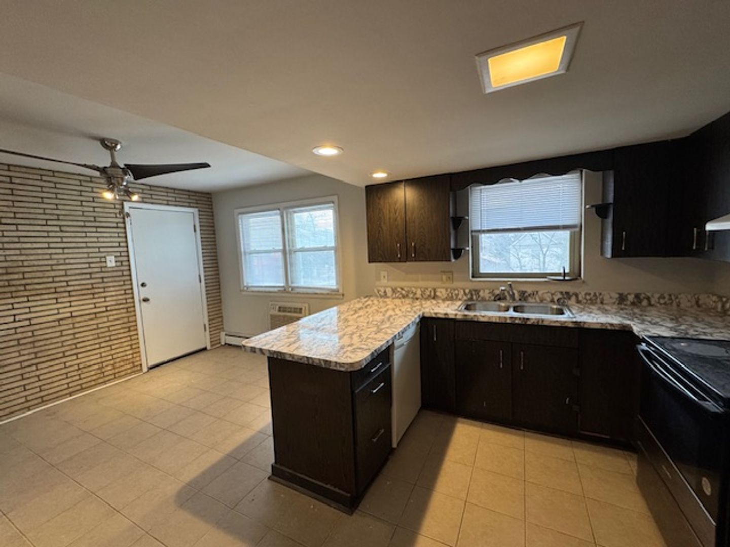 Blue Island Apartment: 12710 Elm Street