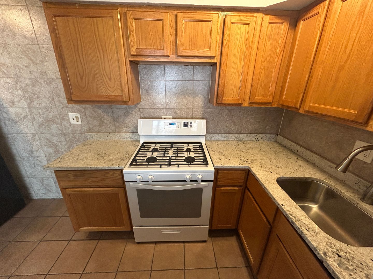 Melrose Park Apartment: 1500-04 North 22nd Avenue