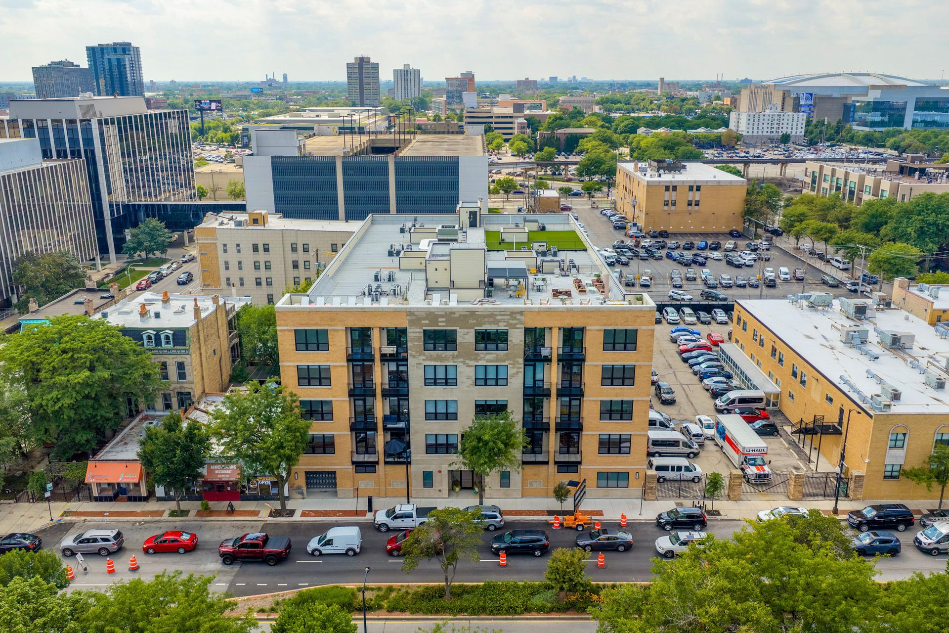 Chicago Apartment: 224 S Ashland