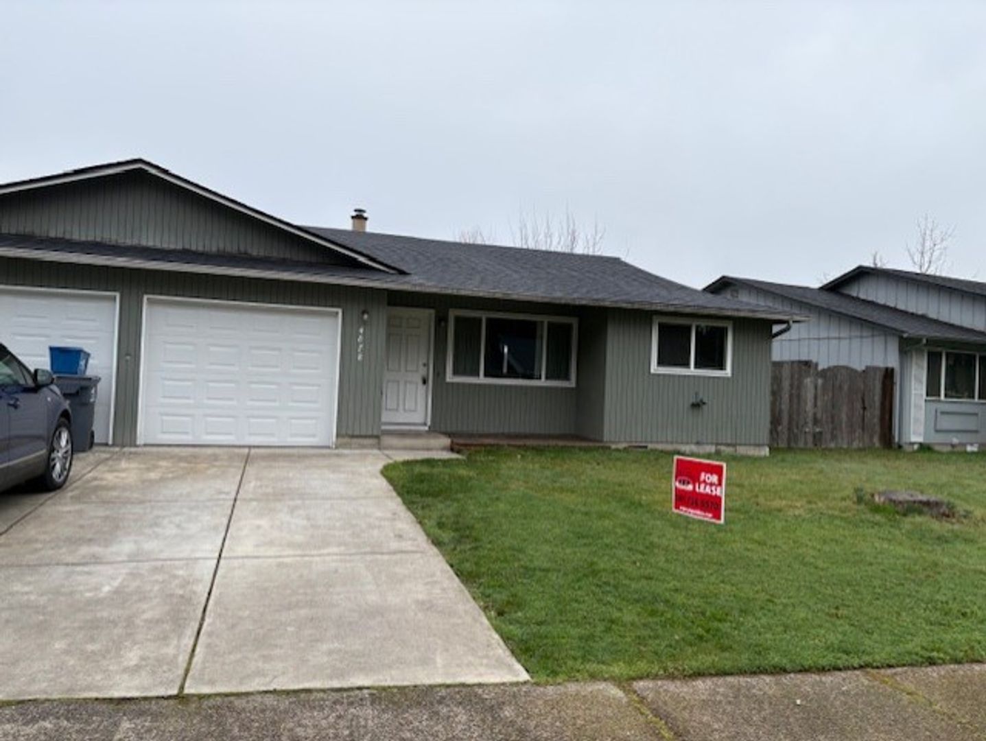 Springfield Apartment: 4876 & 4878 Elderberry Lp