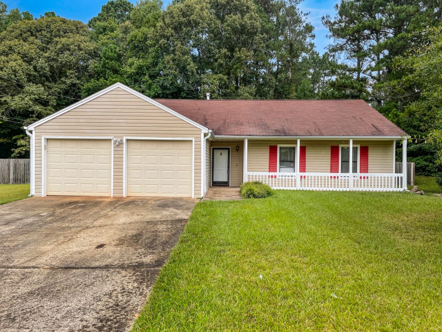 Powder Springs House: 4800 Chasebrook Dr