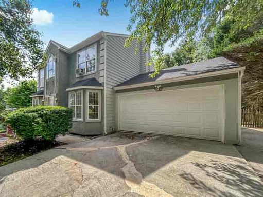 Stunning Renovated 4 BR Home in Prime Alpharetta/Johns Creek! – photo 1