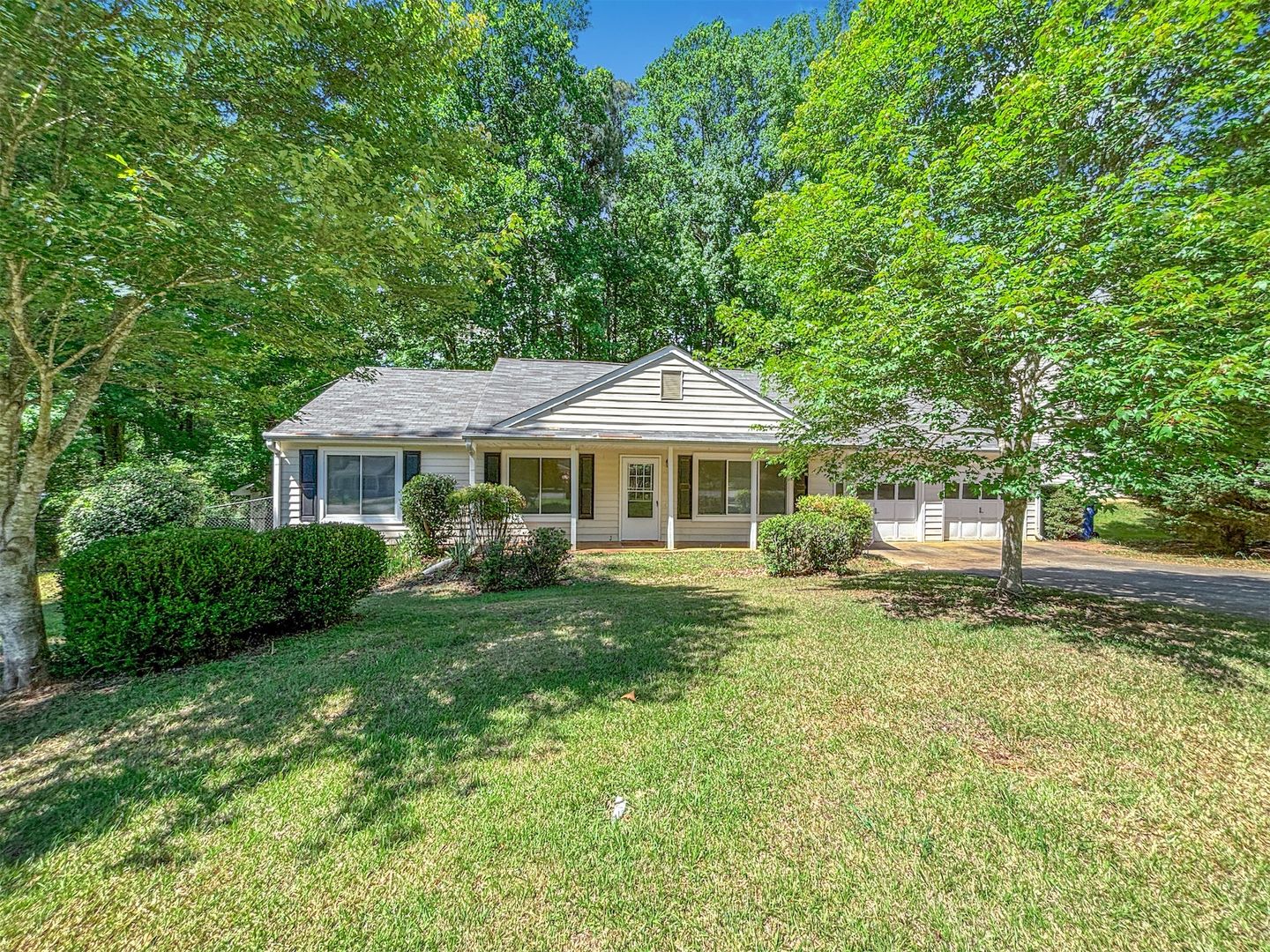 Powder Springs House: 1497 Chaseway Circle