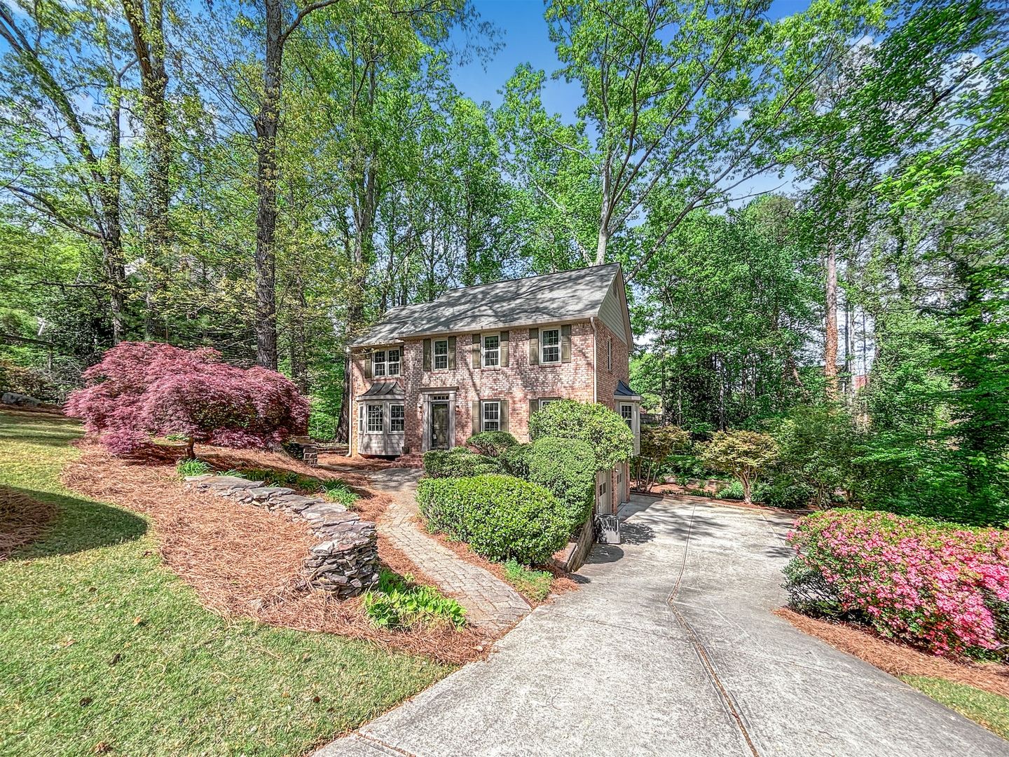 Marietta House: 1580 Princeton West Trl