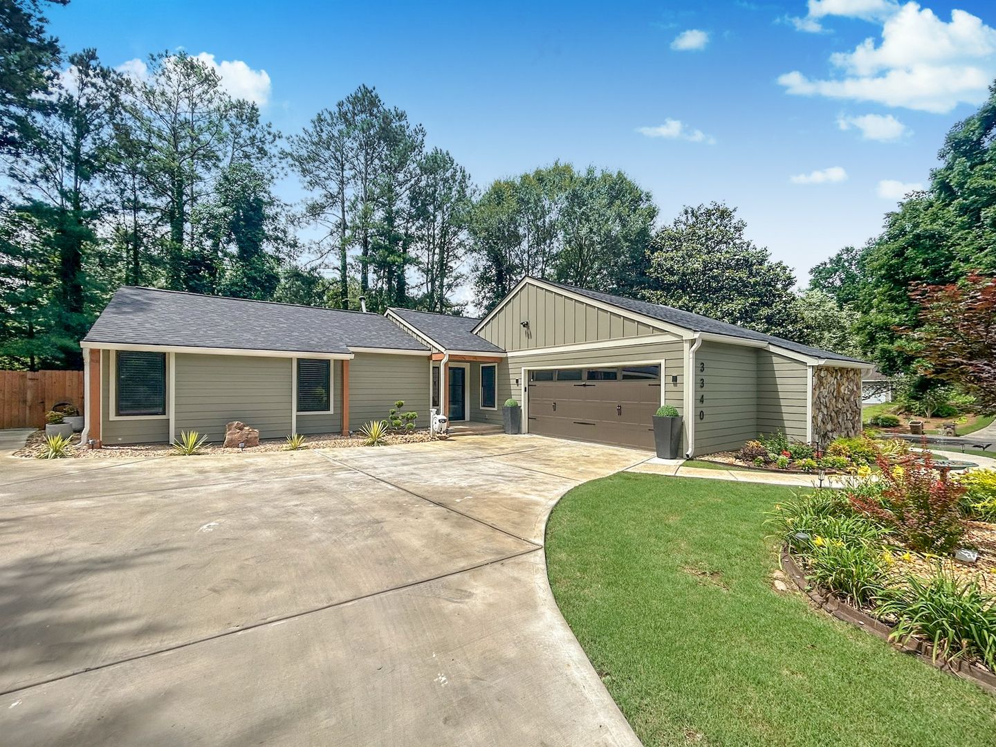 Marietta House: 3340 Preakness Ct