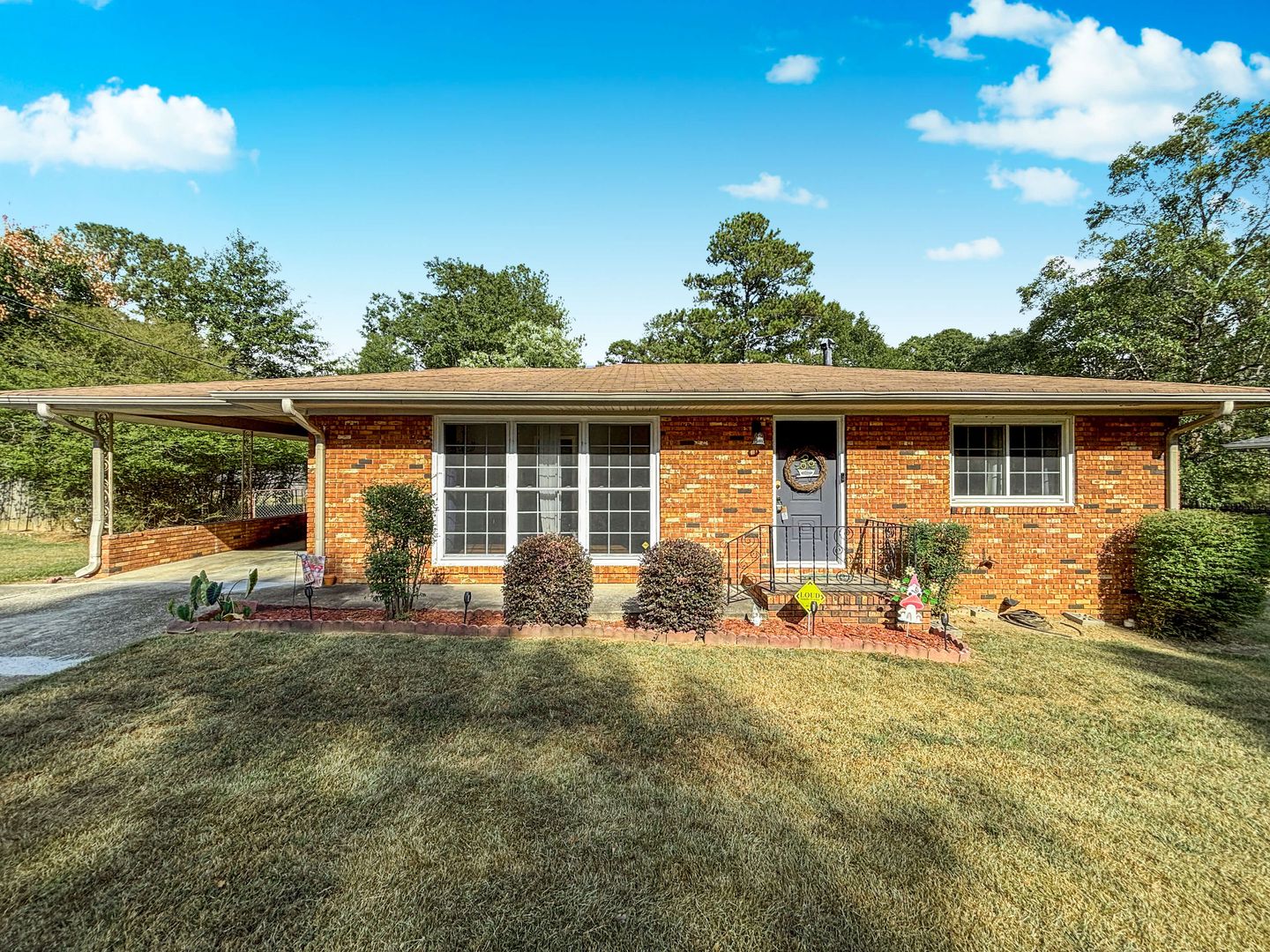 Powder Springs House: 4065 Old Austell Rd