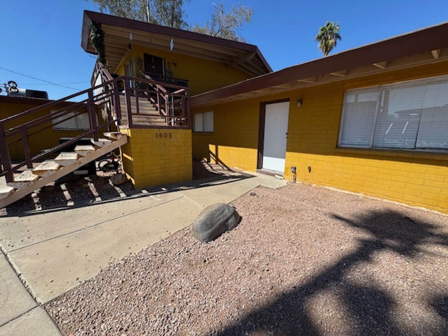 Mesa Apartment: 1605 E. Crown