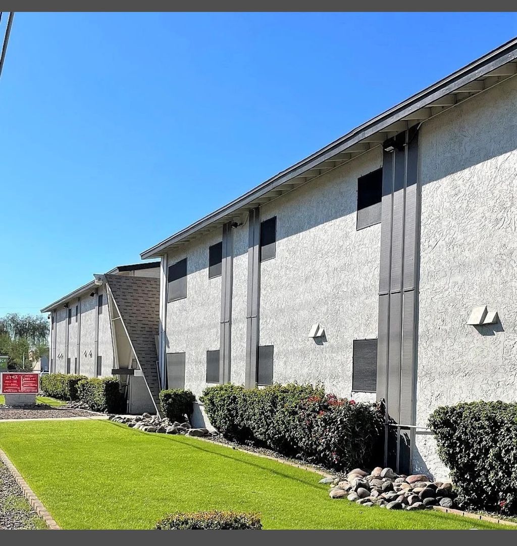 Phoenix Apartment: 7050 N 27th Ave