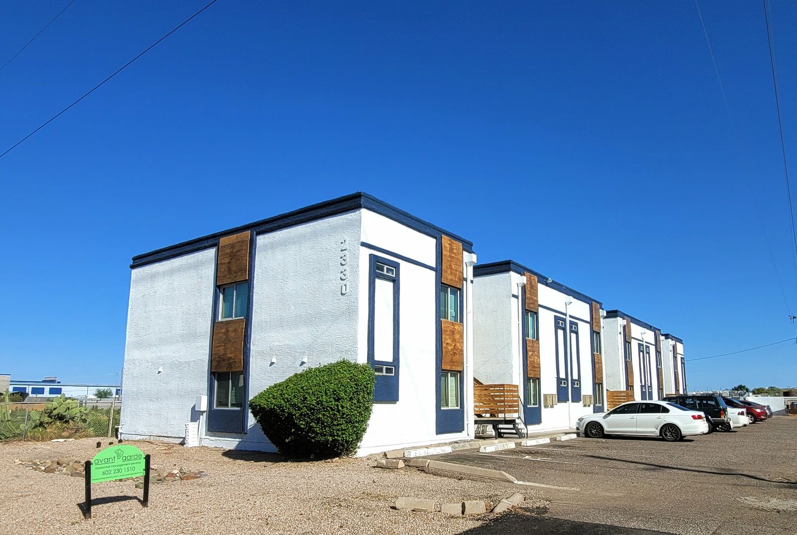 Phoenix Apartment: 2330 W. Lone Cactus Dr