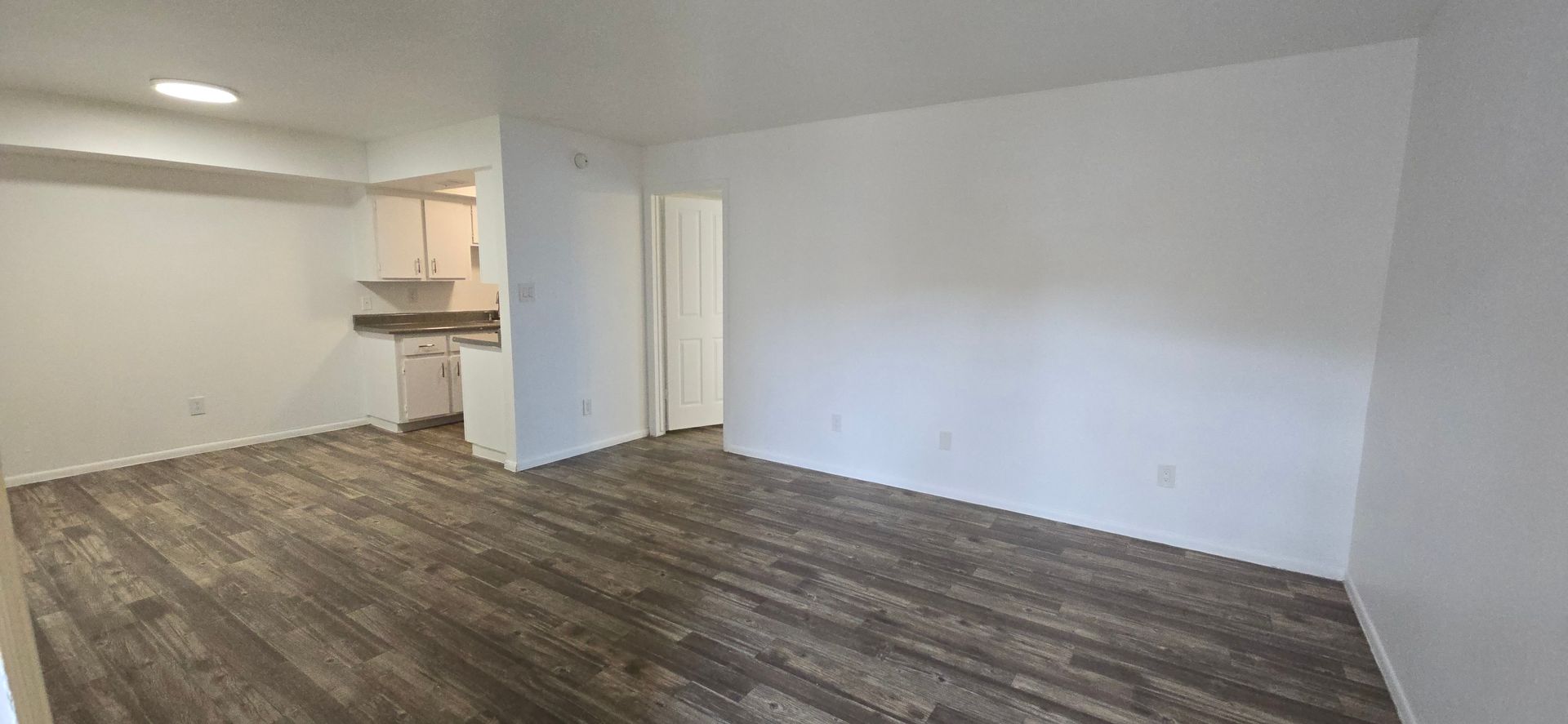 Phoenix Apartment: 2330 W. Lone Cactus Dr