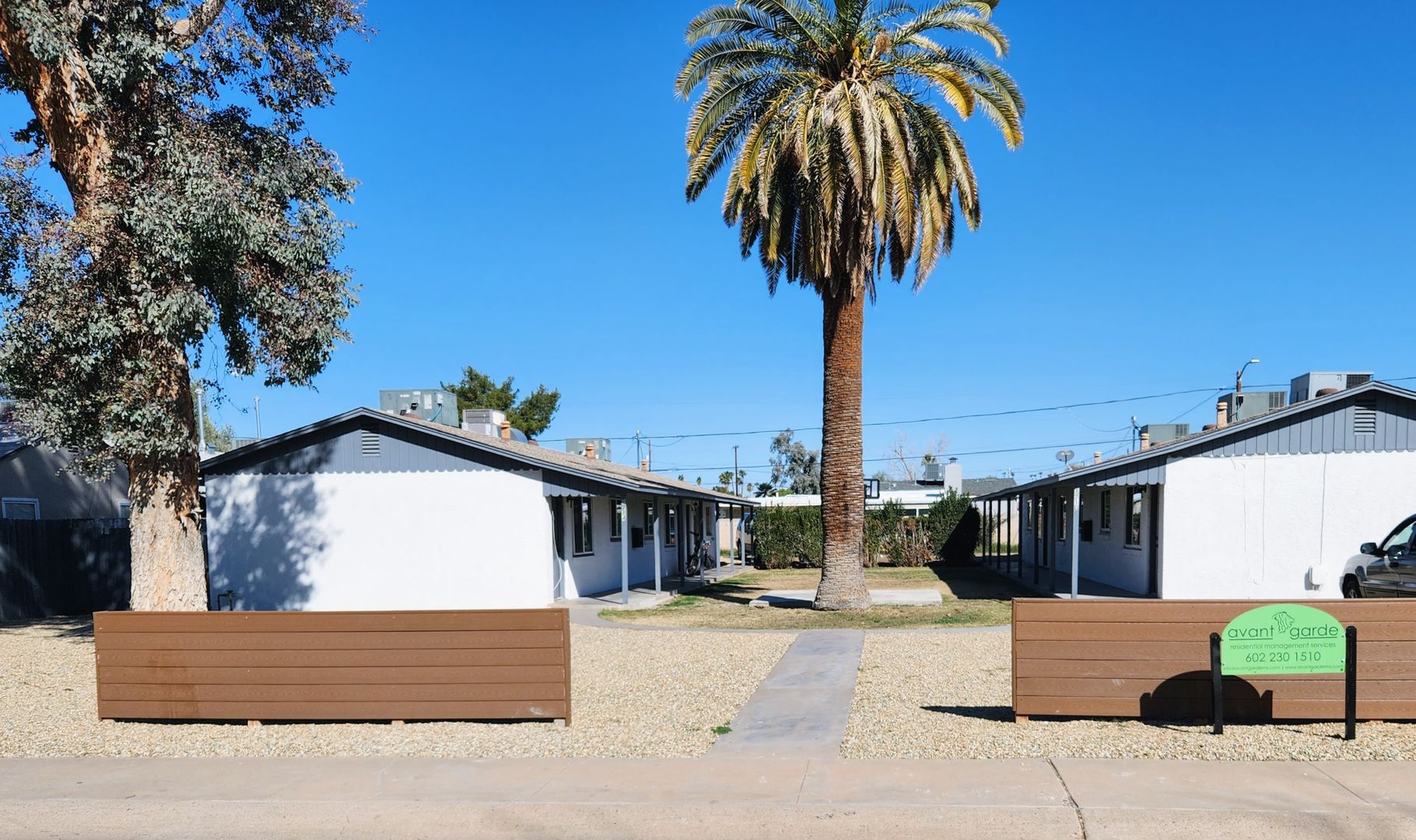 Phoenix Apartment: 1714 W. Glenrosa Ave