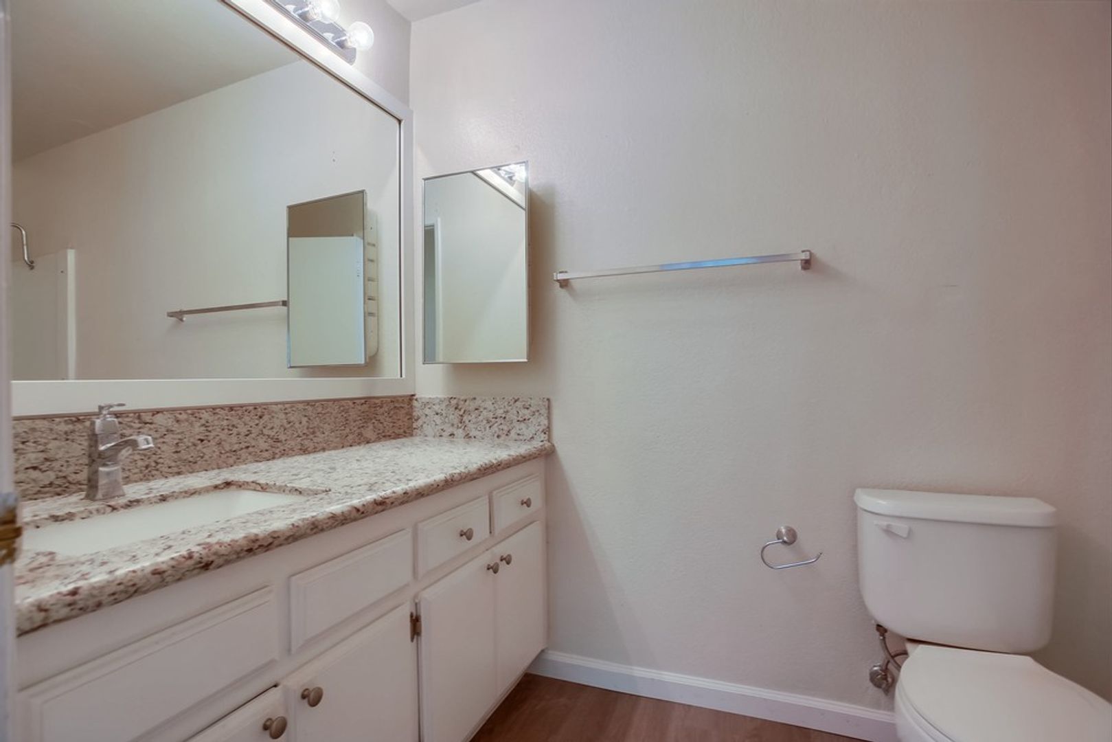 Solana Beach Apartment: 241 - 243 N Granados Ave