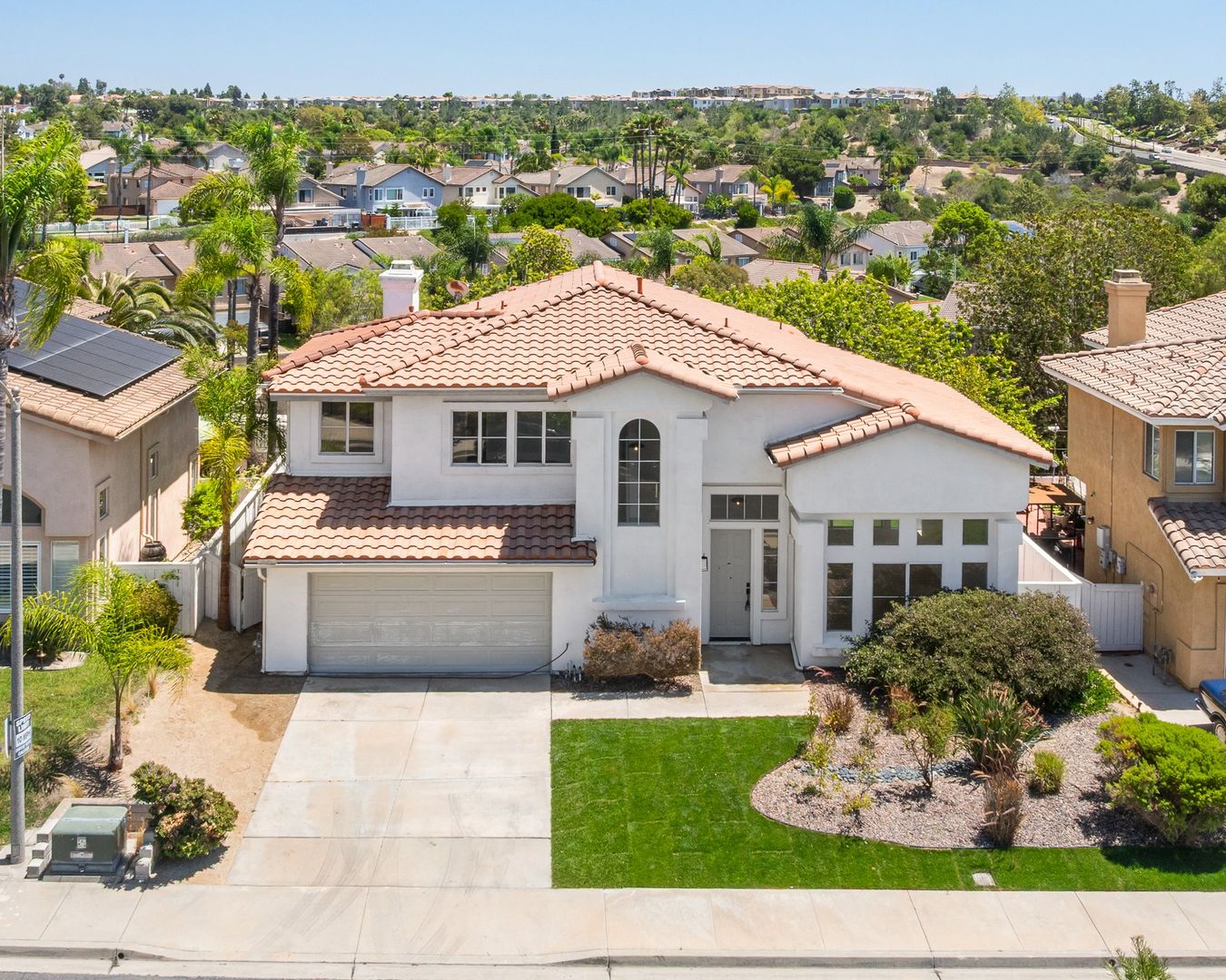 Oceanside House: 4543 Avenida Manessa