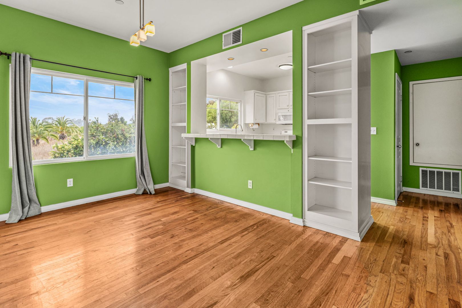 1352 24th Street 7 of 12