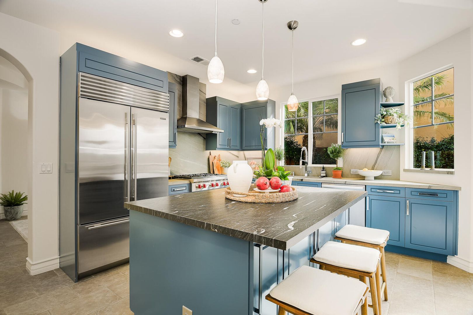 Solana Beach House: 409 N Cedros Ave