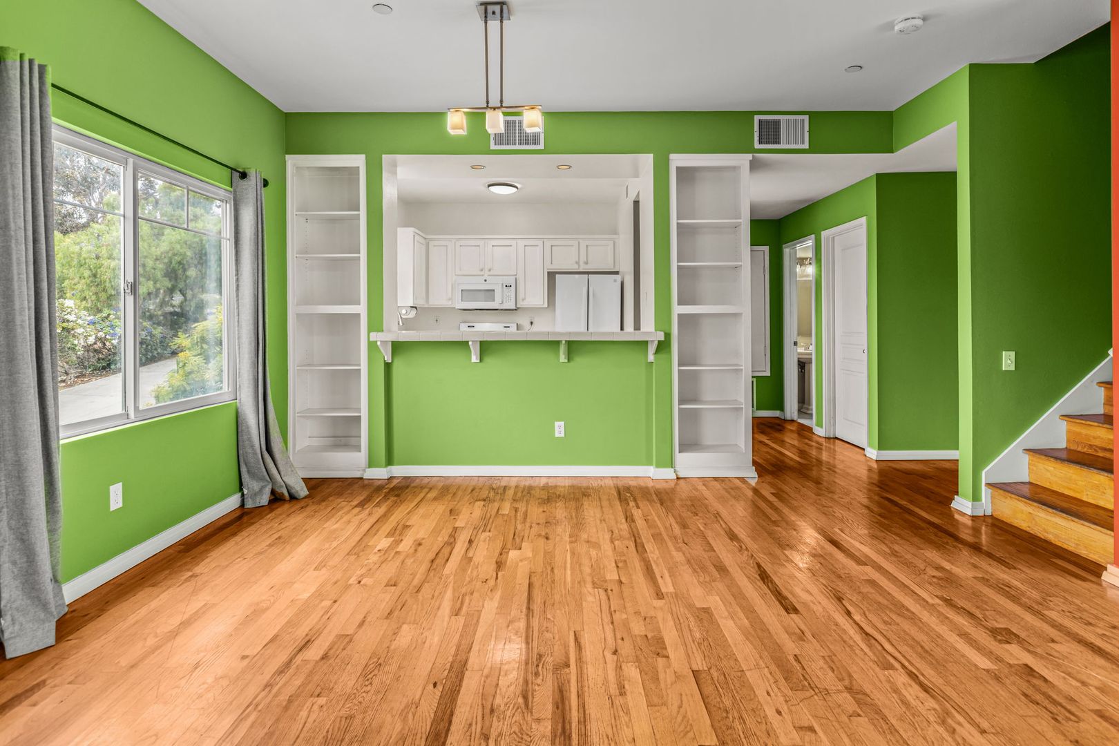 1352 24th Street 6 of 12