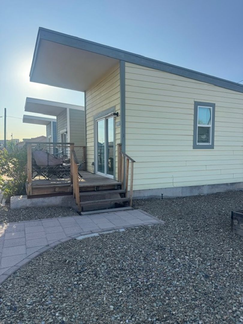 Phoenix Apartment: 1229 South 13th Avenue