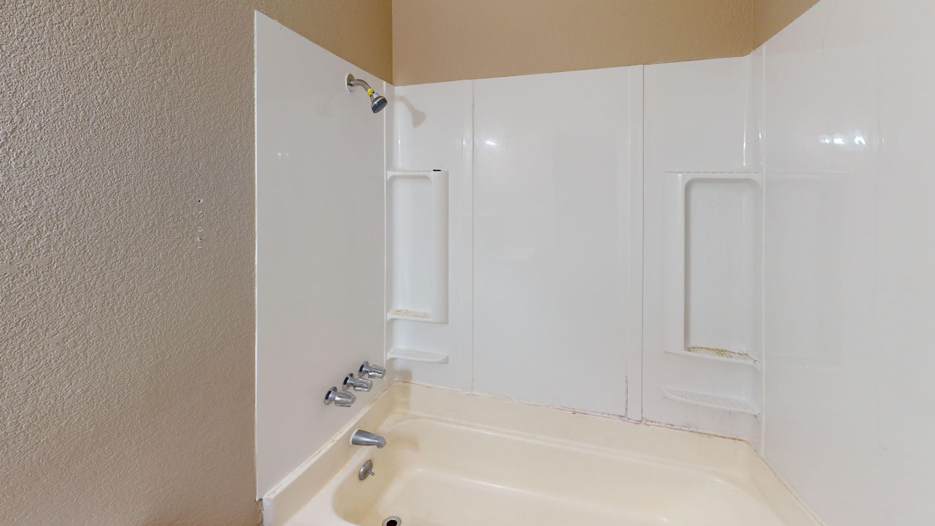 Mesa Apartment: 14th Place