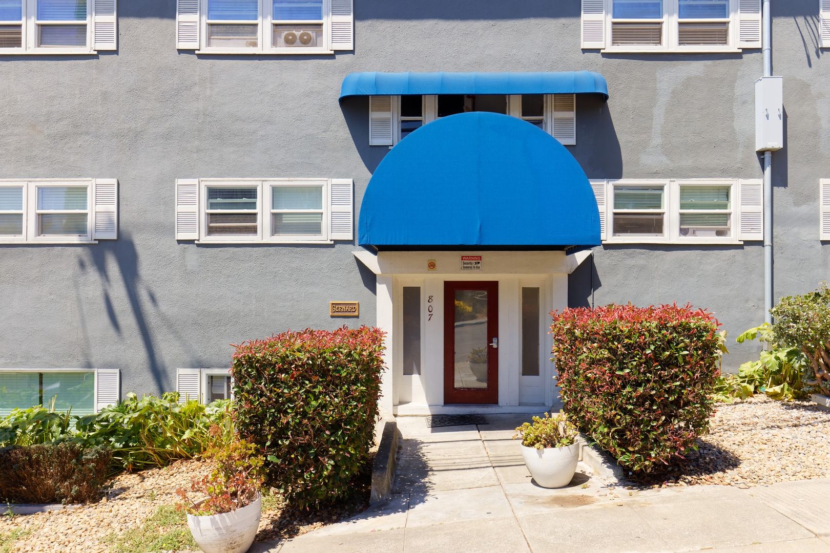 Vallejo Apartment: 807 Sutter St