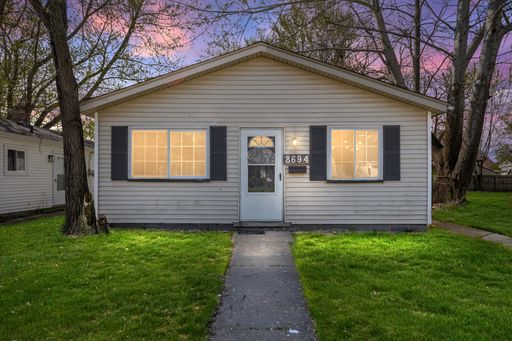 Beautifully Remodeled 3-Bedroom Home for Lease in Warren-50% off the 2nd months rent if rented by Sept 11th! – photo 1