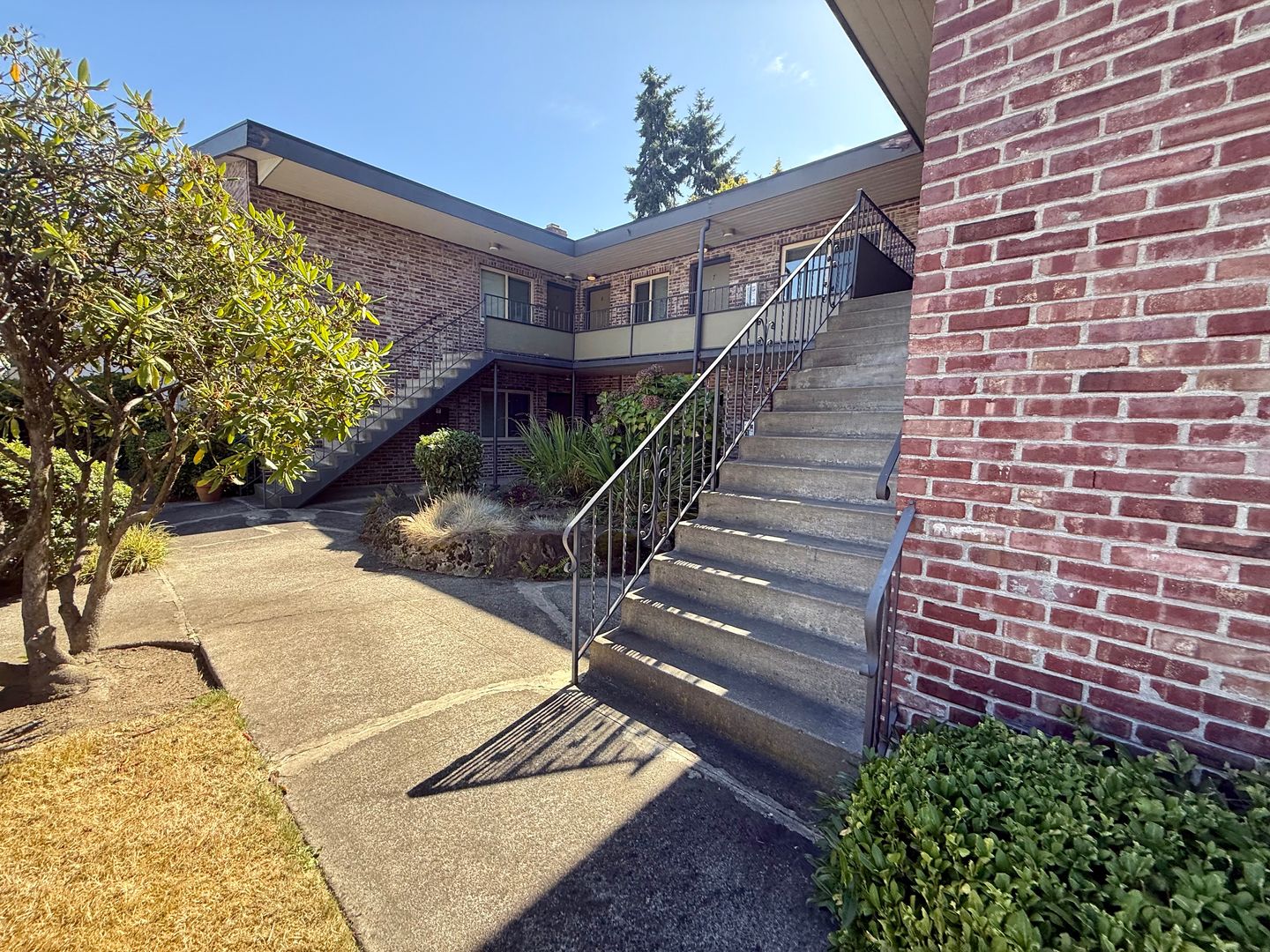 Seattle Apartment: 1521 NW 65th St