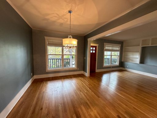 Listing photo thumbnail