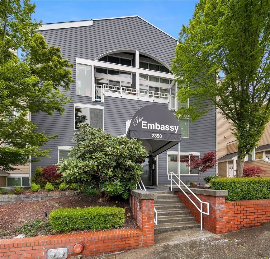 Seattle Condo: 2350 10th Avenue East #204