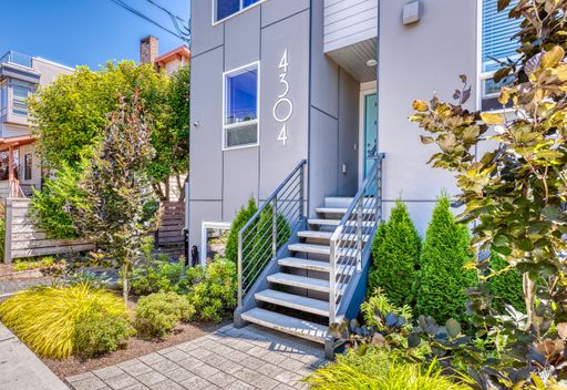 4304 Whitman Ave. N. , Seattle, WA 98103