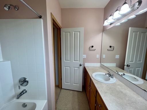 Listing photo thumbnail