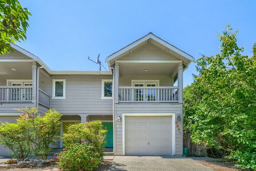 Spacious 4 Bd. 3.5 Bath Townhouse in Delridge/ West Seattle – photo 1