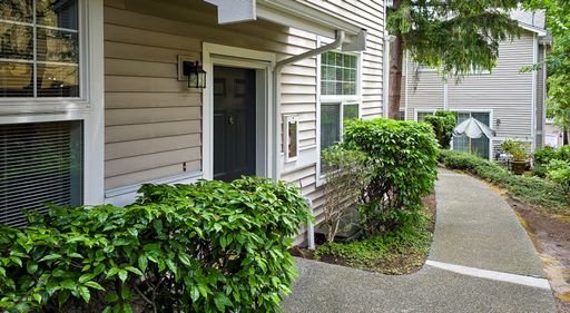 One Central Park Condominiums - Bellevue/Factoria – photo 1