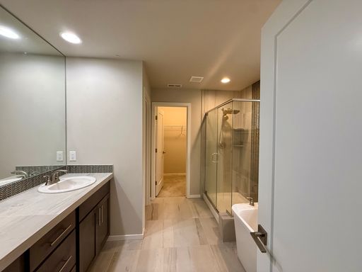 Listing photo thumbnail