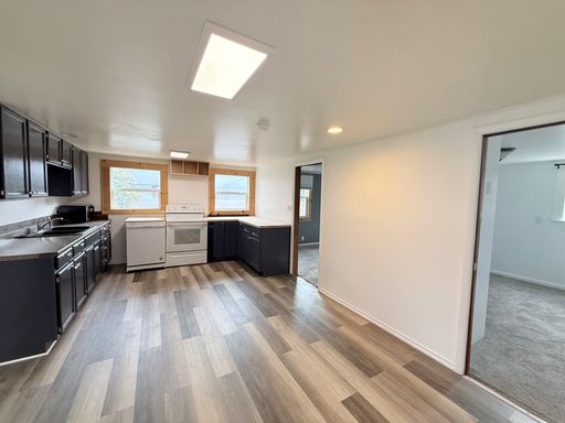 Listing photo thumbnail