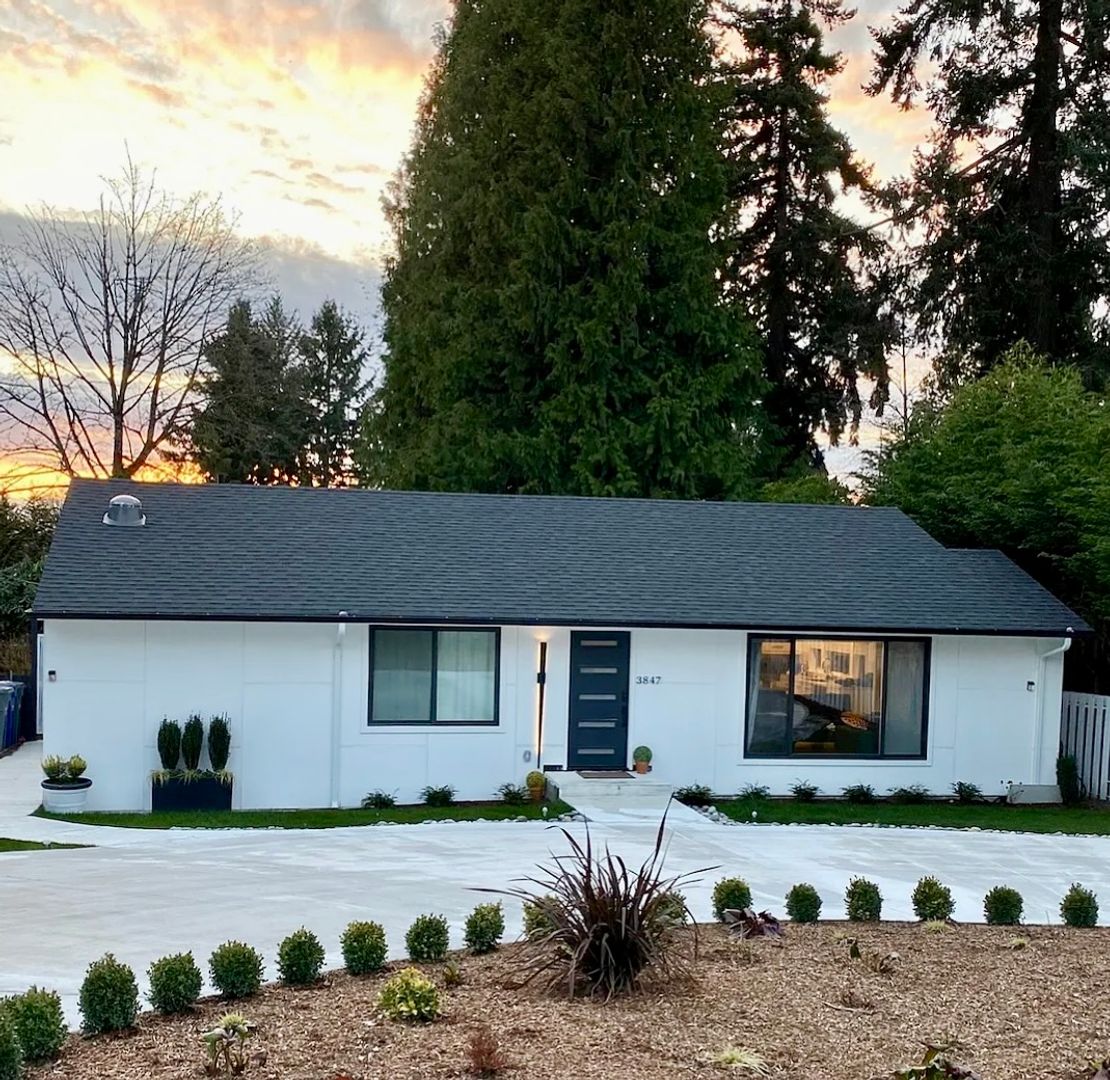 Yarrow Point House: 3847 94th Ave NE