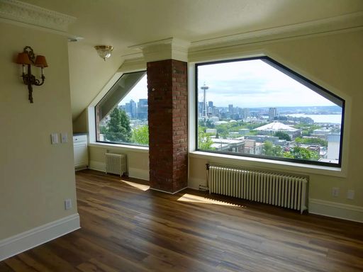 Listing photo thumbnail