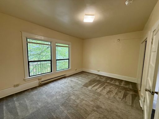 Listing photo thumbnail