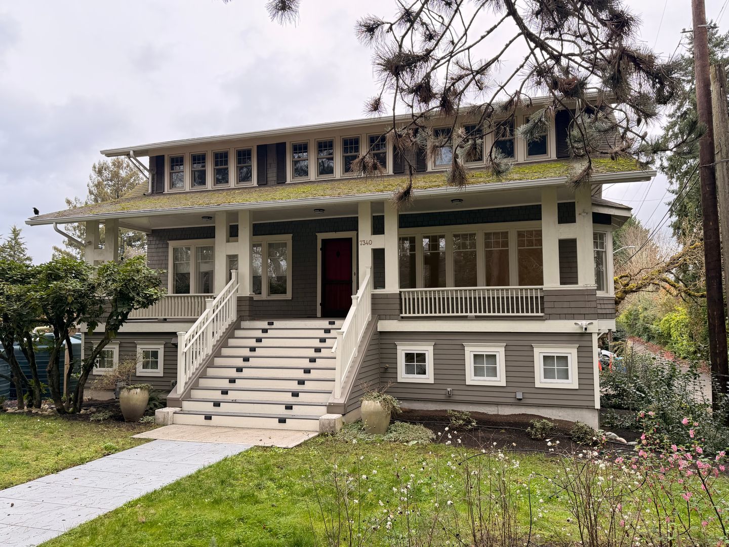 Seattle Apartment: 7340 Seward Park Ave S