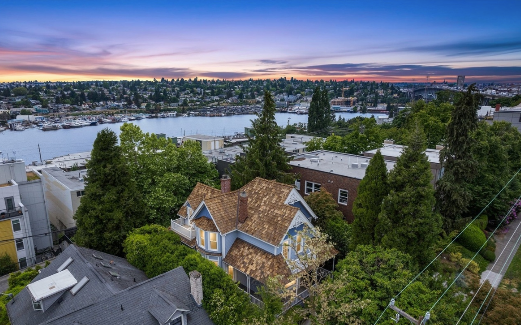 Seattle Apartment: 2819 Franklin Ave E