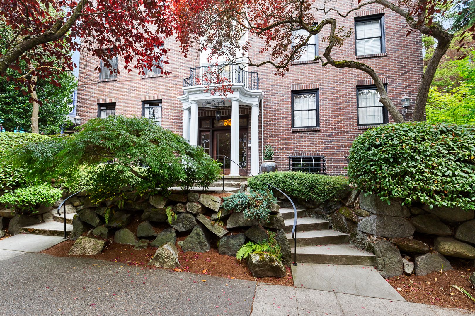 Seattle Condo: 1120 17th Ave., Unit A