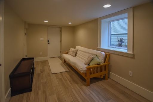 Listing photo thumbnail
