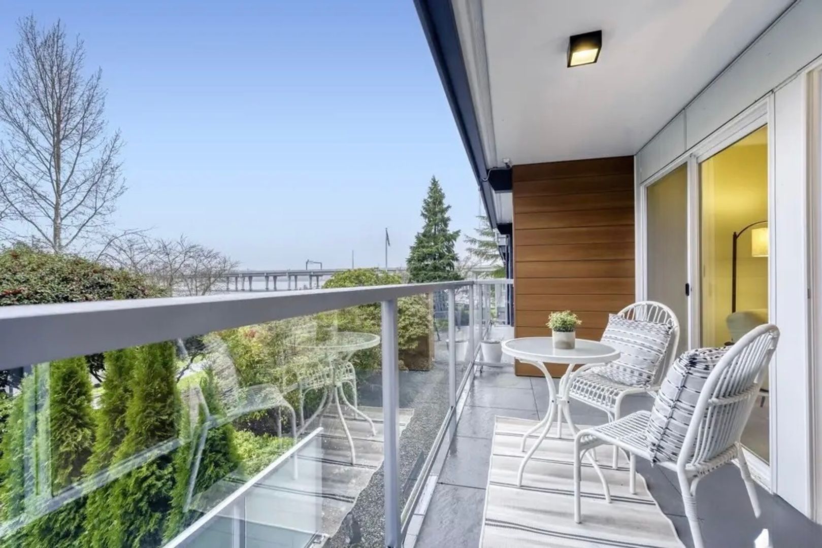 Listing photo
