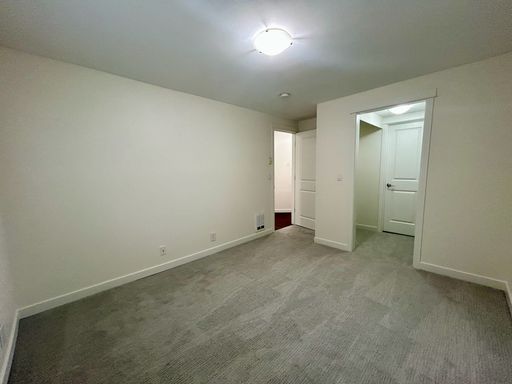 Listing photo thumbnail
