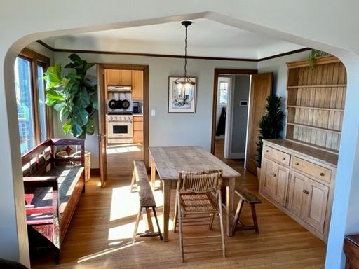 Listing photo thumbnail