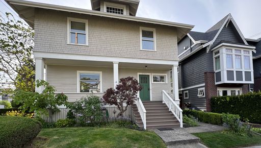 Queen Anne Apartment - Triplex – photo 1