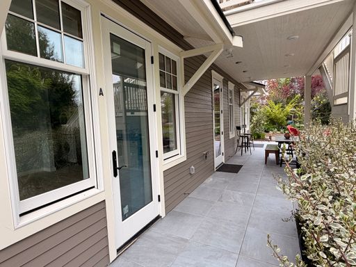 Listing photo thumbnail